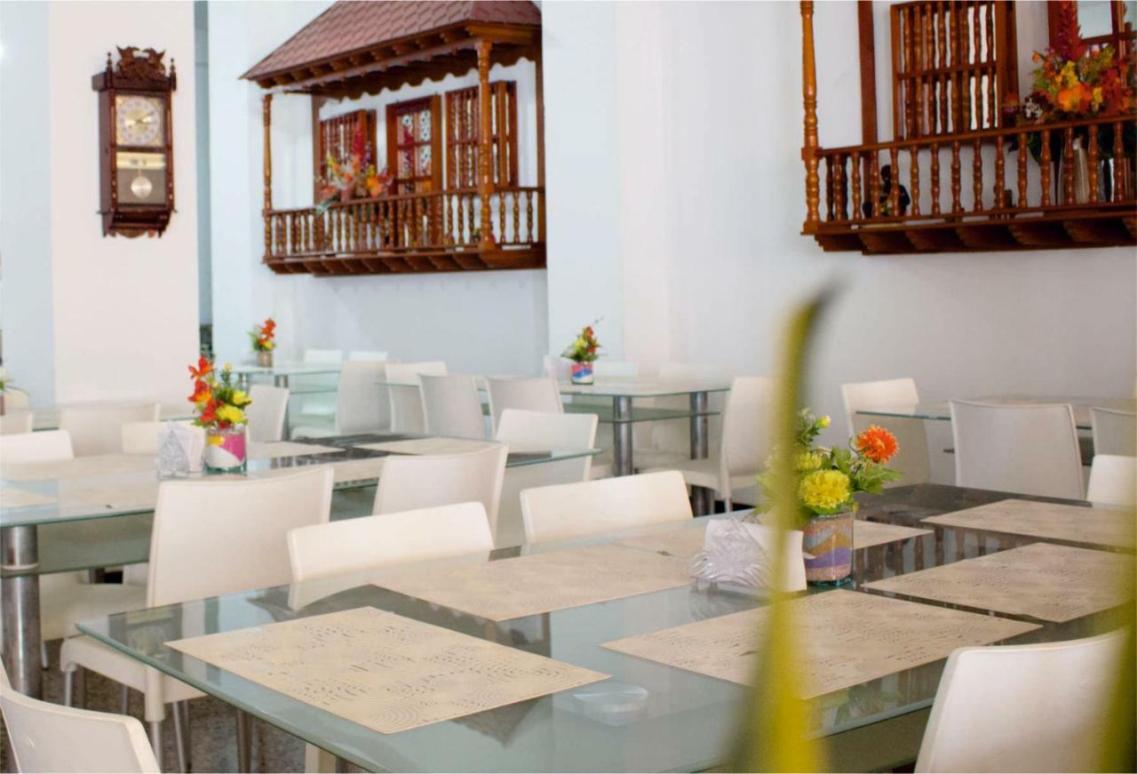 Hotel Dorado Plaza Centro Historico Cartagena Bagian luar foto
