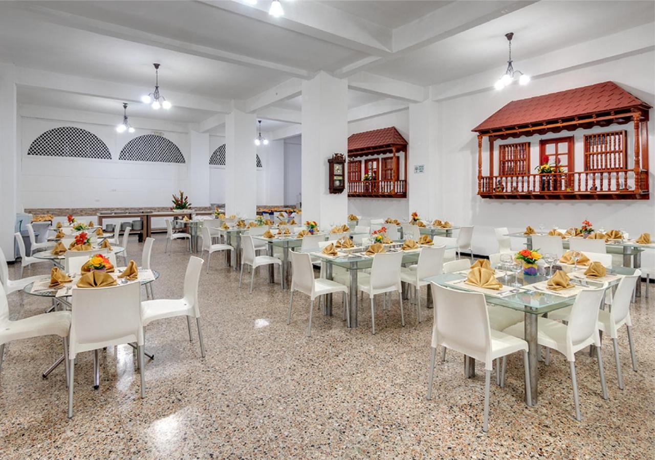Hotel Dorado Plaza Centro Historico Cartagena Bagian luar foto