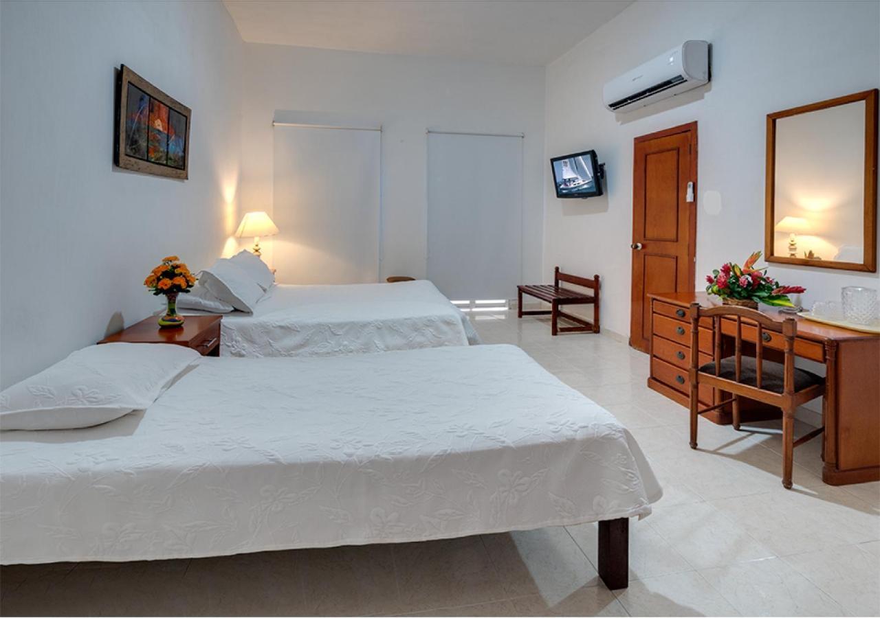 Hotel Dorado Plaza Centro Historico Cartagena Bagian luar foto